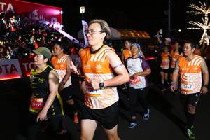 BIB: 29219, 89204, 28315, 23269
                            <button type="button" onclick="openModal(23066036)" class="btn btn-primary btn-sm float-right btn-popup" data-toggle="modal" data-target=".modal-high-quality">
                        <i class="fas fa-shopping-cart"></i> Add to Cart
                    </button>
                                            <button type="button" onclick="isThisMe(23066036, true)" class="btn btn-success btn-sm float-right btn-popup btn-isme hidden" data-toggle="tooltip" data-placement="bottom" title="นี่คือรูปของคุณใช่ไหม คลิกที่นี่เพื่อเอาเข้าอัลบั้ม">
                        <i class="fas fa-plus"></i> Add to album
                    </button>
                    <button type="button" onclick="isThisMe(23066036, false)" class="btn btn-warning btn-sm float-right btn-popup btn-isnotme hidden">
                        <i class="fas fa-ban"></i> Remove from album
                    </button>